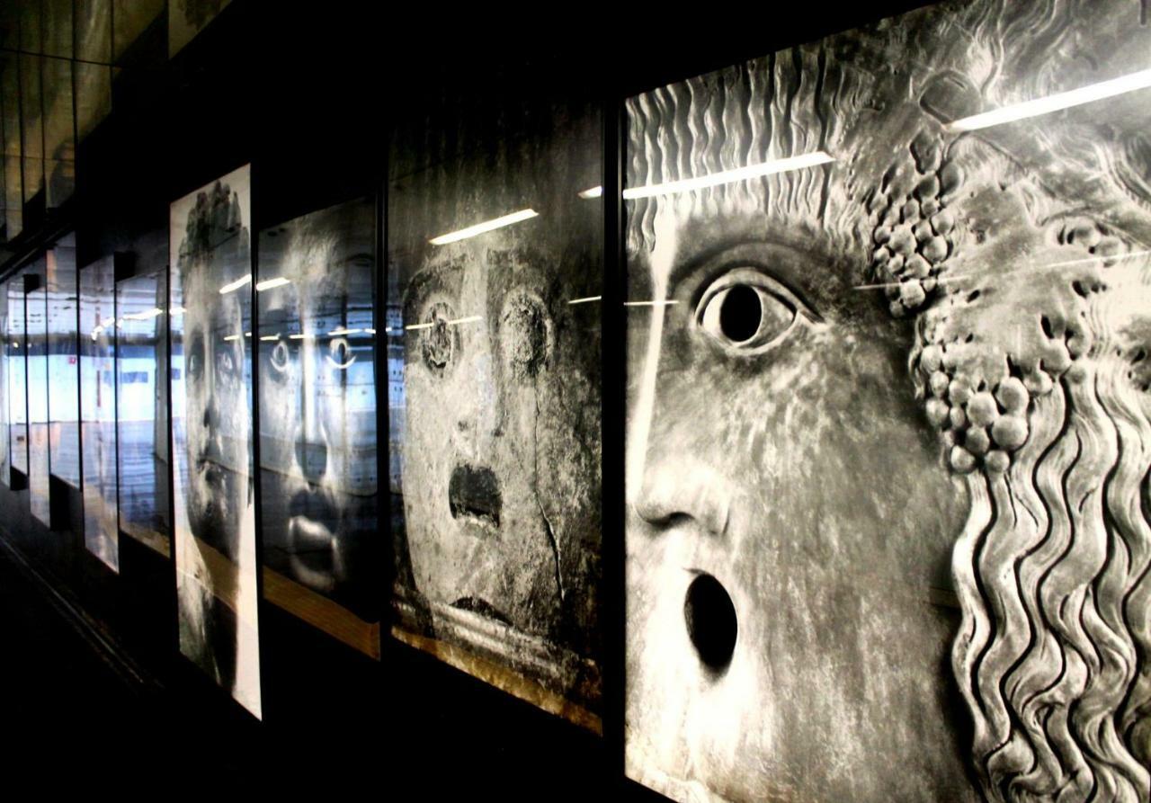 Metro Art Appartement Naples